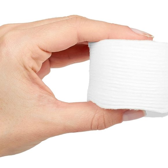 Amazon Basics Cotton Rounds, 100 Count - Picture 3 of 5